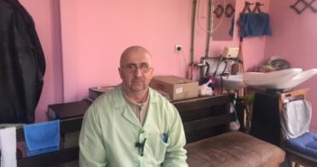 Najstariji frizer i jedini berberin u Ilijašu Fadil Čutura: Kod brice je halal para