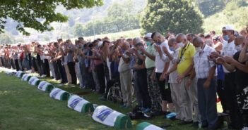 Klanjana dženaza i obavljen ukop devet žrtava srebreničkog genocida