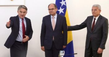 Sastanak Predsjedništva BiH sa Schmidtom bez Dodika